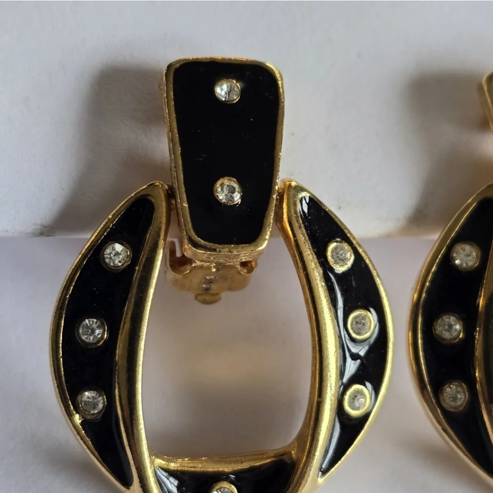Vintage earrings black enamel hanging loop circle clip on gold tone hoop